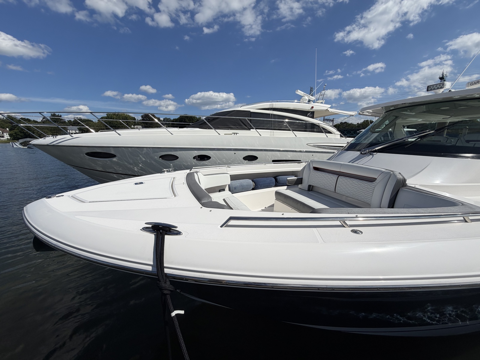 2019 Tiara Yachts 