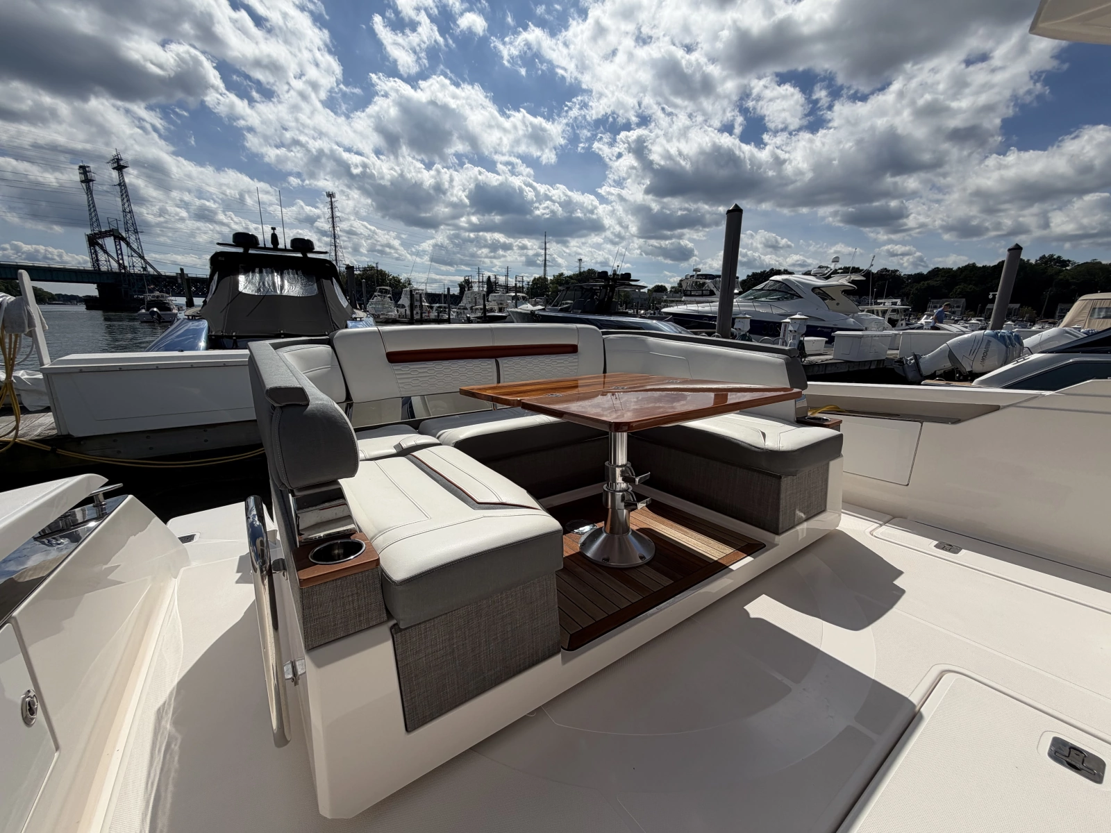 2019 Tiara Yachts 