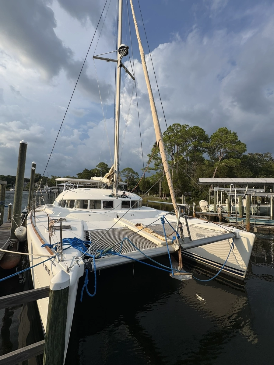 2001 Lagoon 410