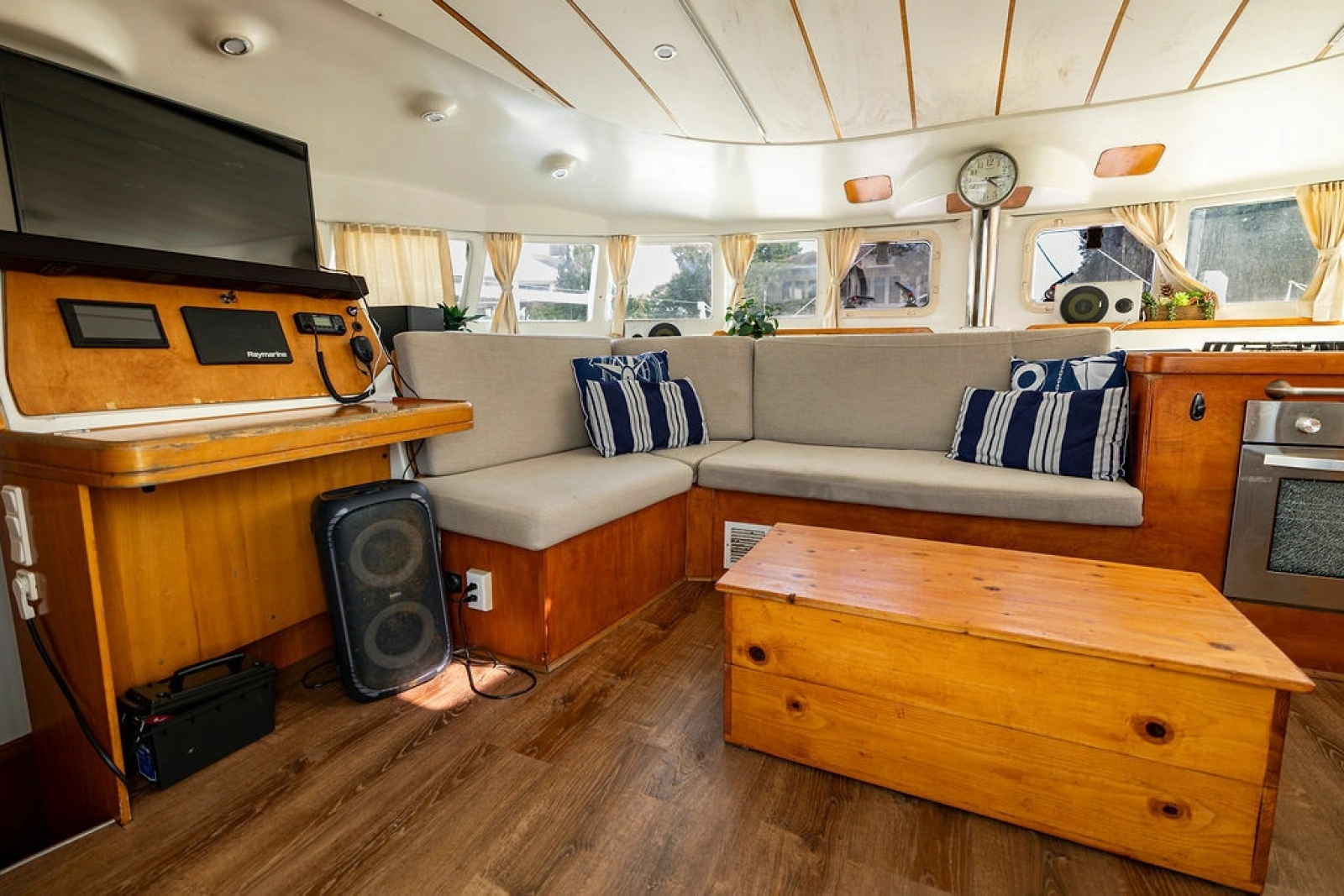 2001 Lagoon 410