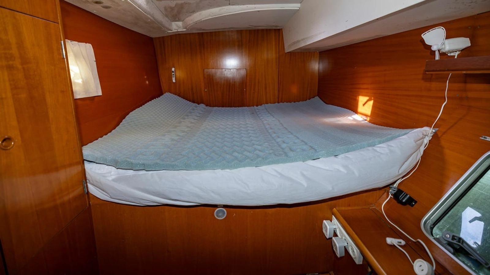 2001 Lagoon 410