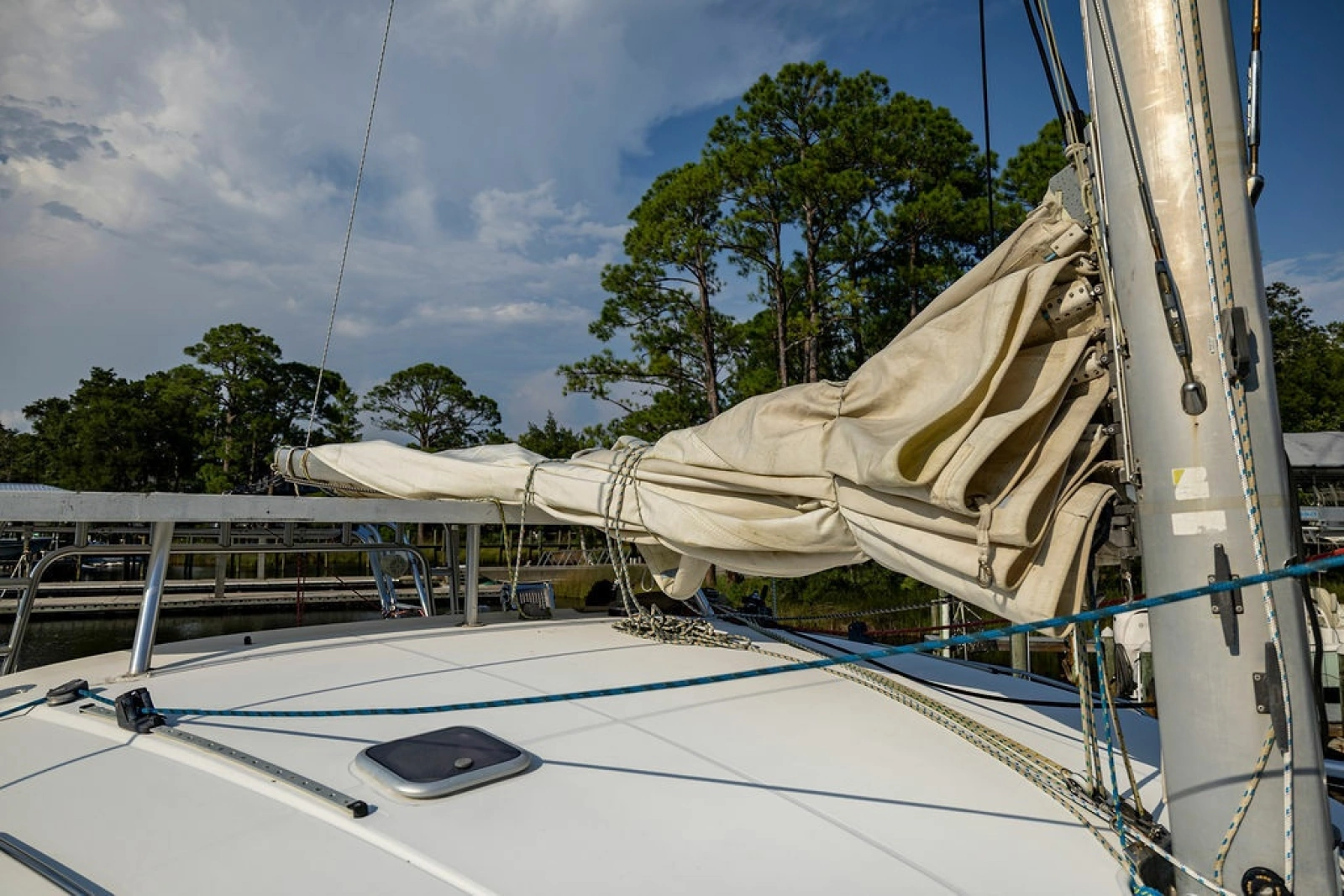 2001 Lagoon 410