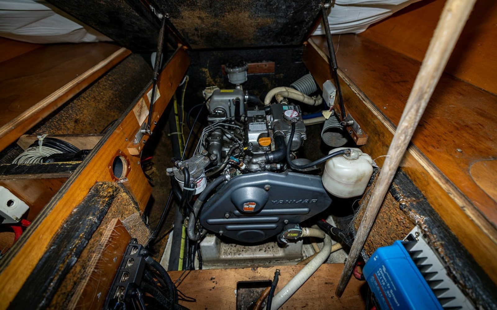 2001 Lagoon 410