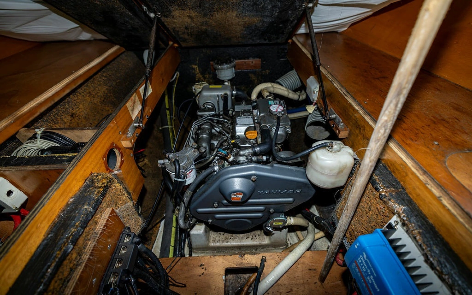 2001 Lagoon 410