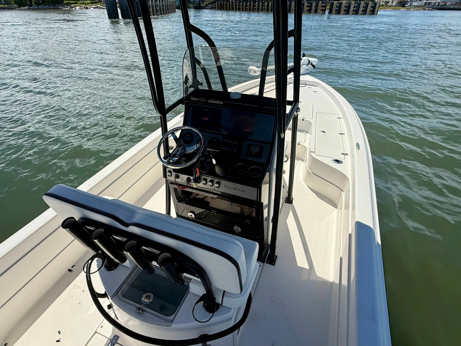2019 ShearWater 23 LTZ