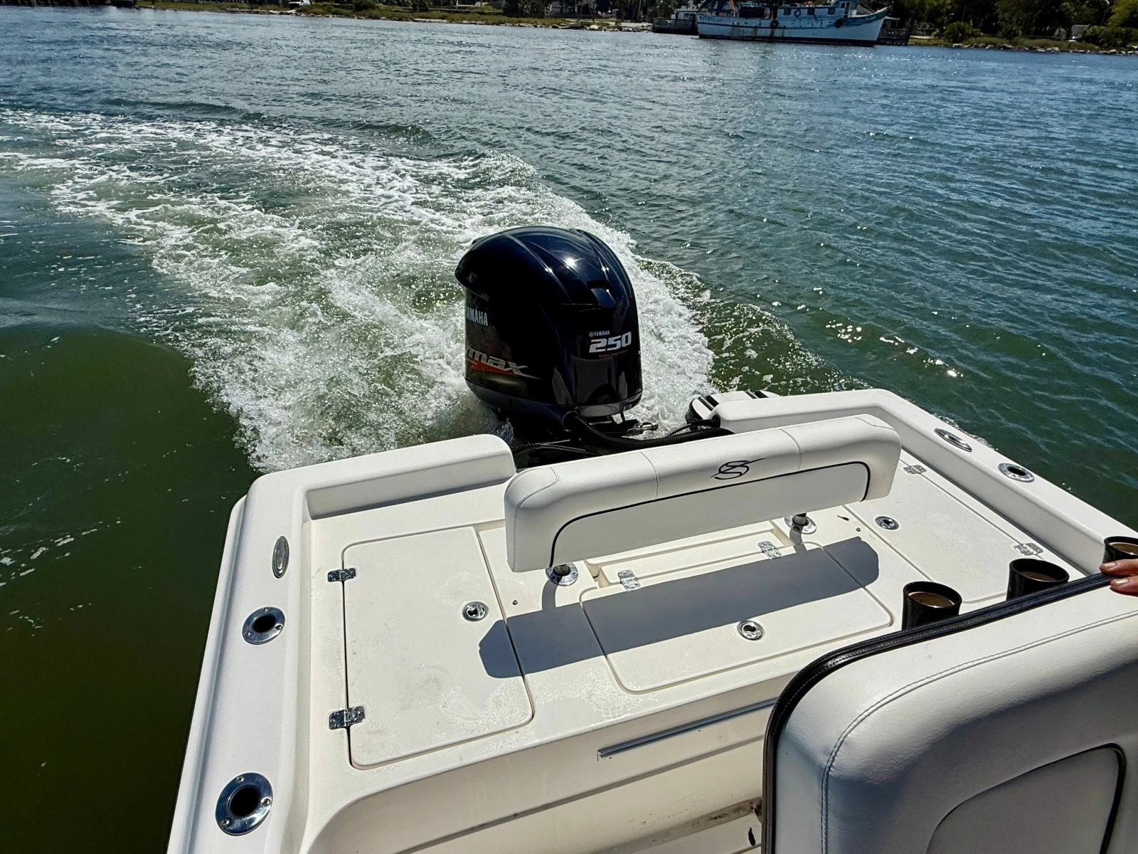 2019 ShearWater 23 LTZ