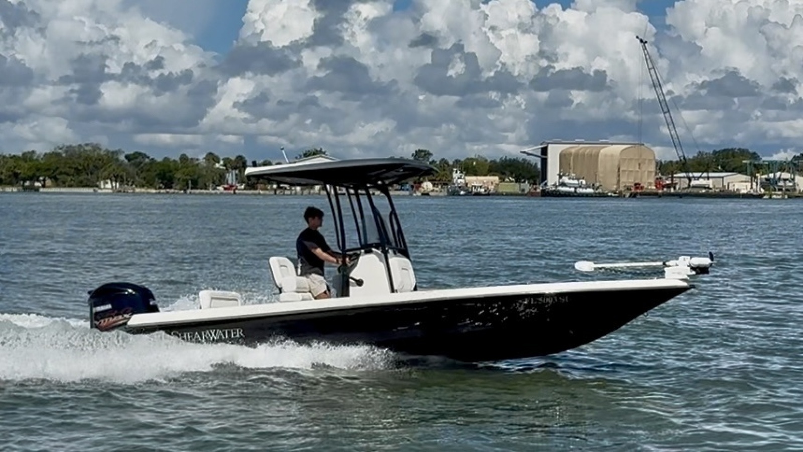 2019 ShearWater 23 LTZ