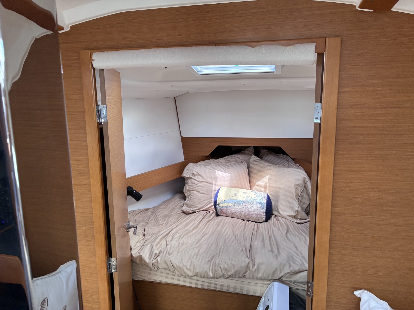 2015 Jeanneau Sun Odyssey 349