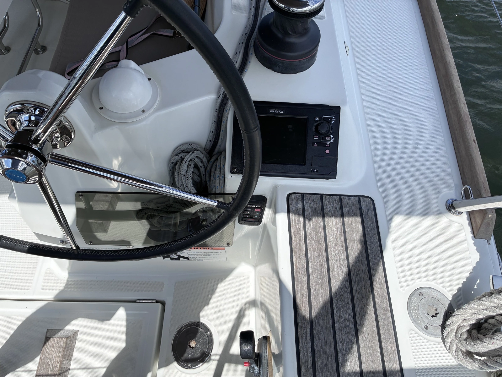 2015 Jeanneau Sun Odyssey 349
