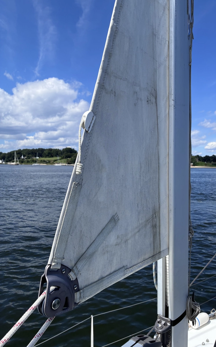 2015 Jeanneau Sun Odyssey 349