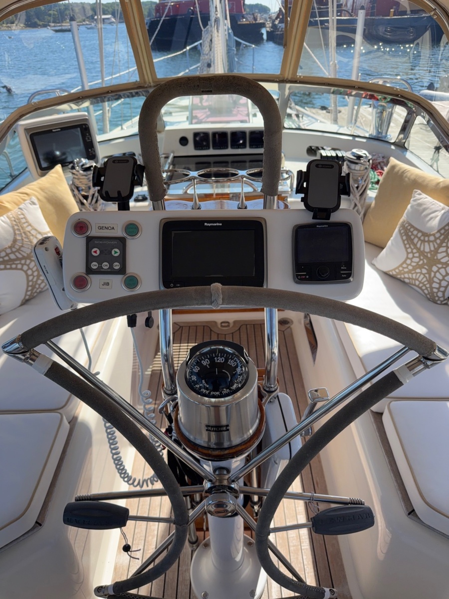 2008 Passport 515 Center Cockpit