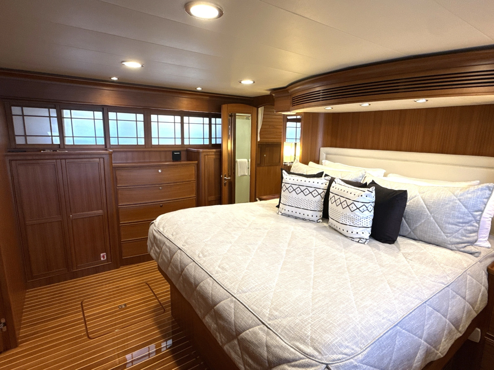 2020 Marlow Explorer 70E-CB