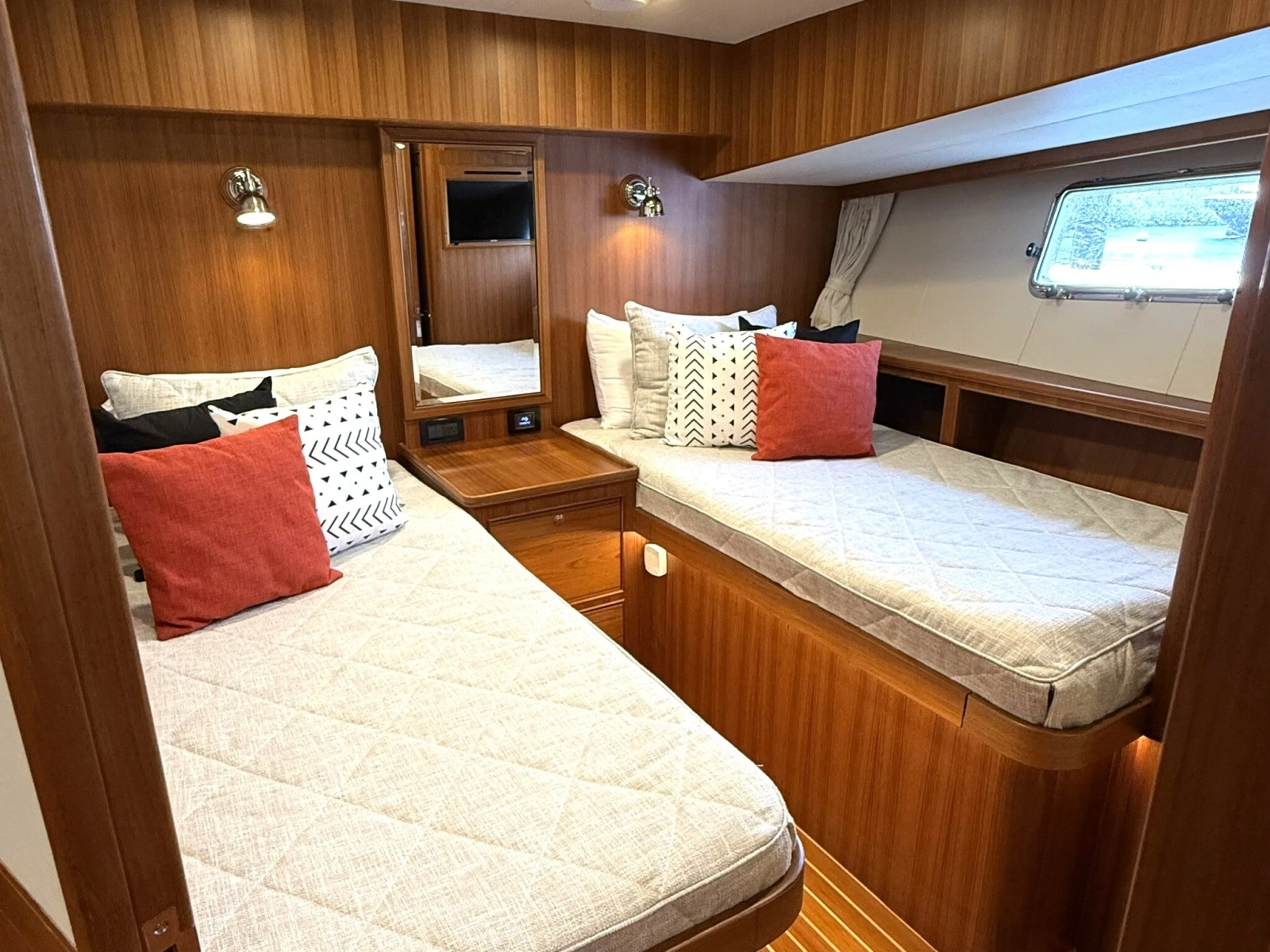 2020 Marlow Explorer 70E-CB