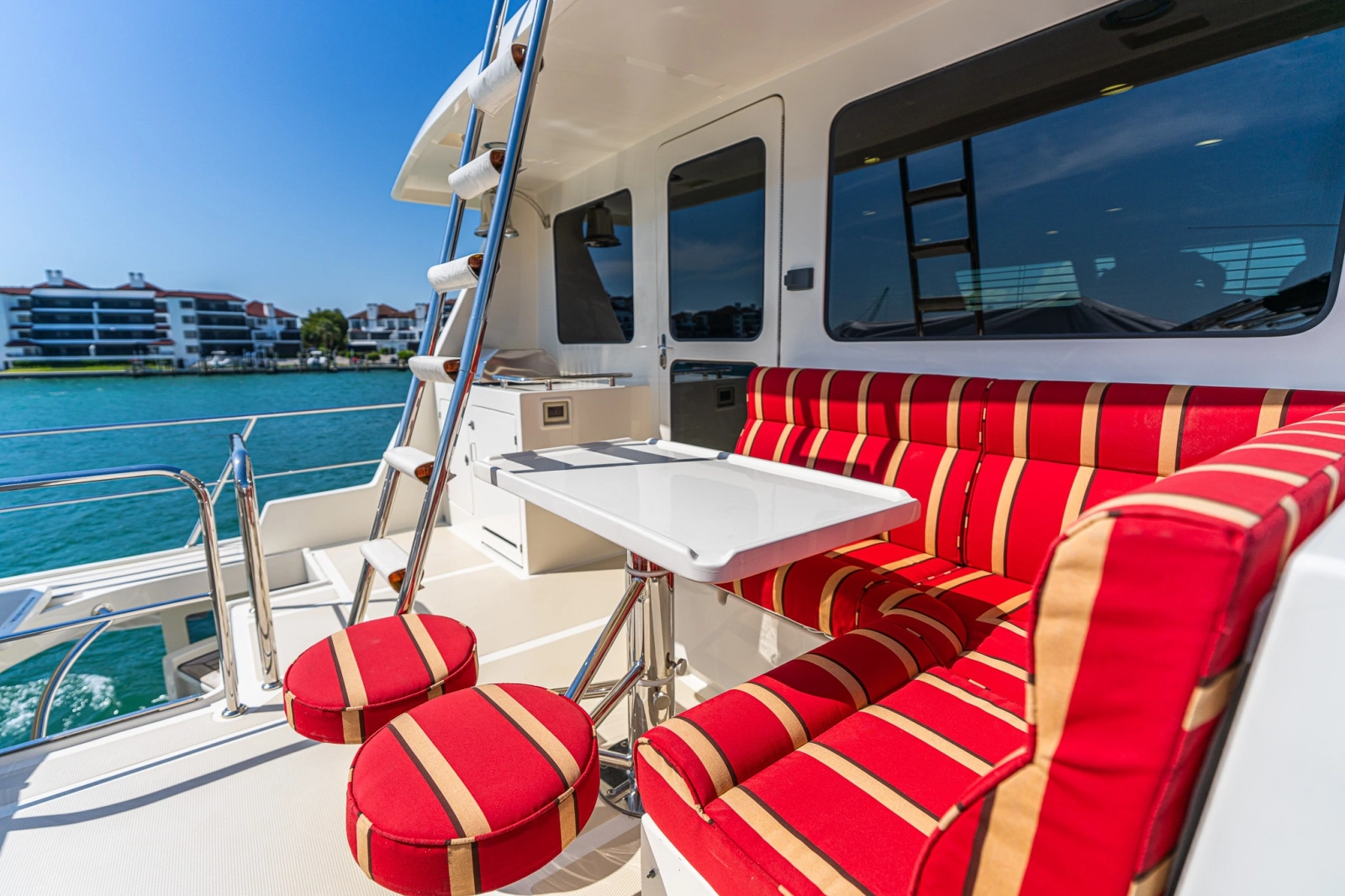2020 Marlow Explorer 70E-CB