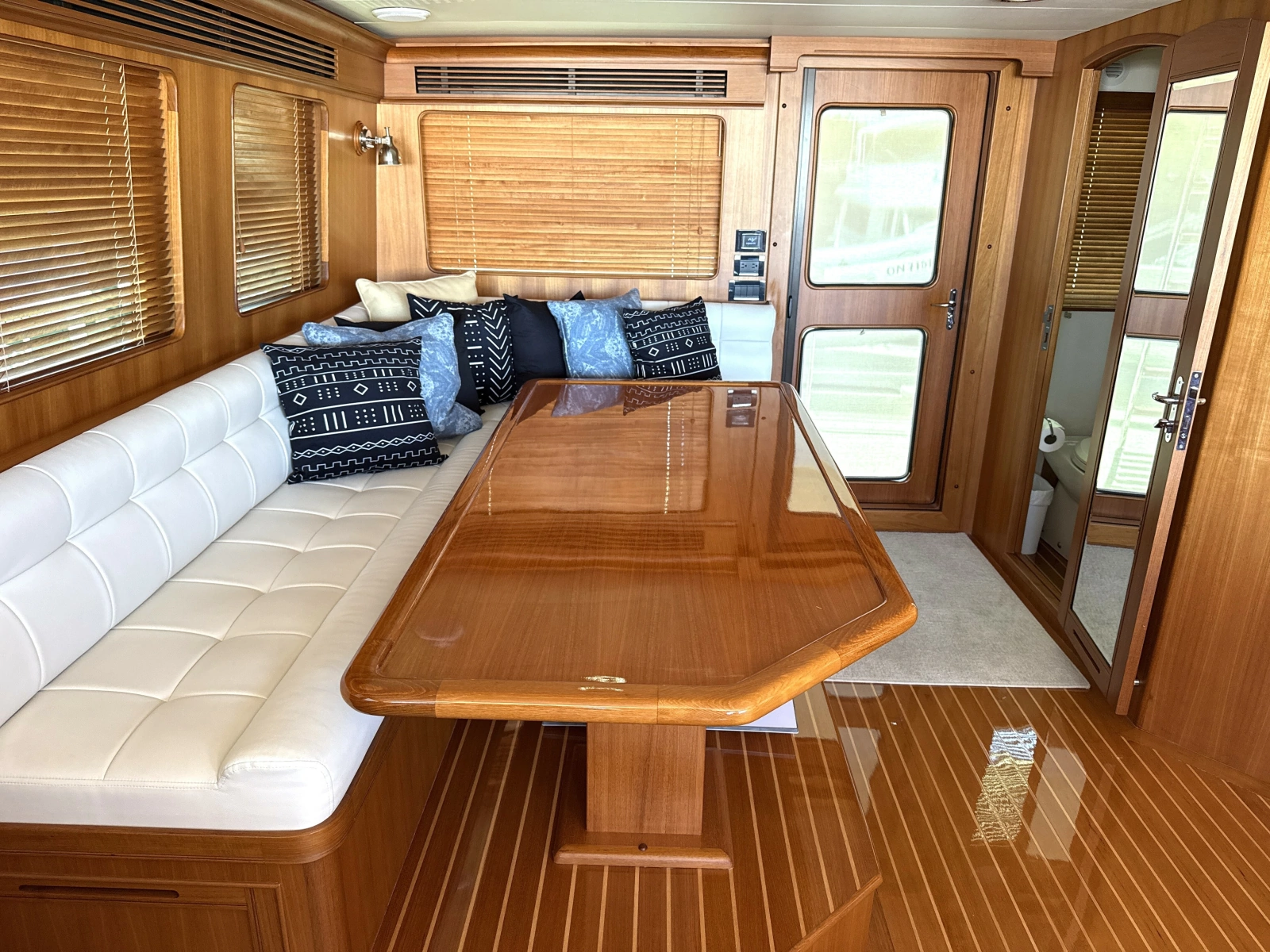 2020 Marlow Explorer 70E-CB