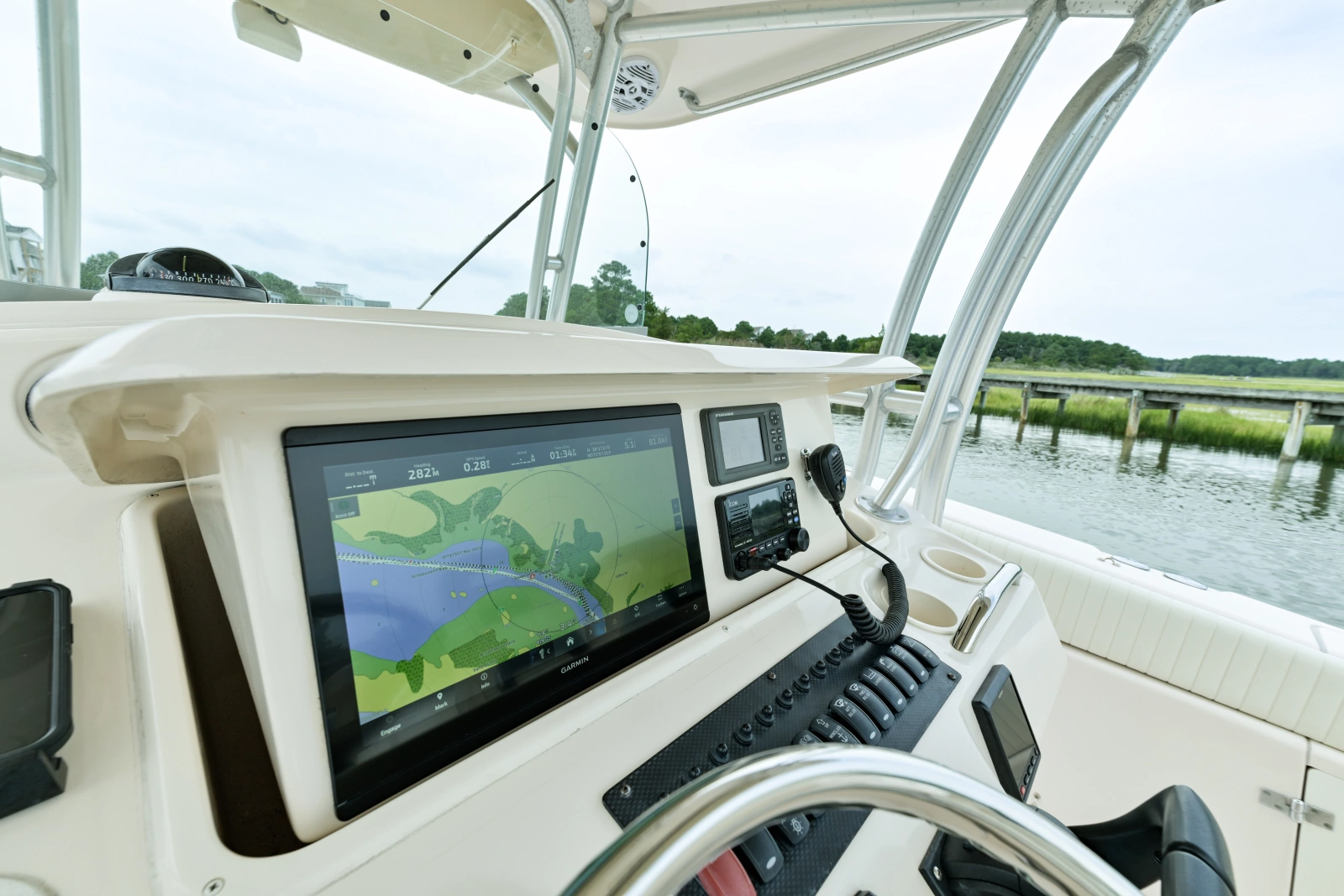 2008 Grady-White 306 Bimini