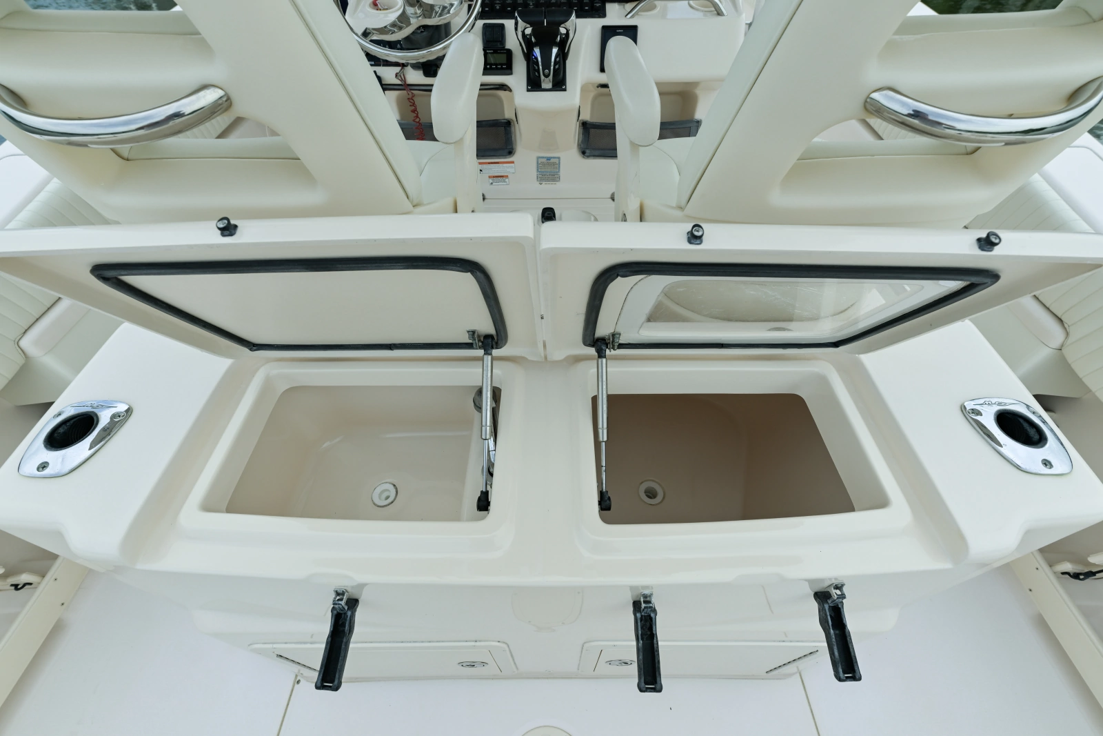 2008 Grady-White 306 Bimini