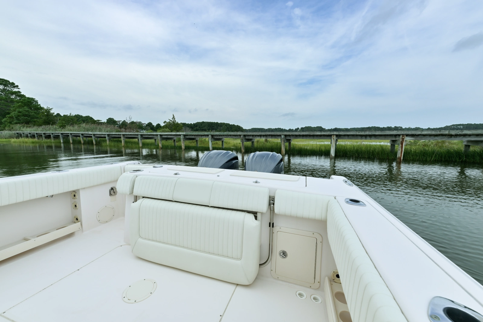 2008 Grady-White 306 Bimini