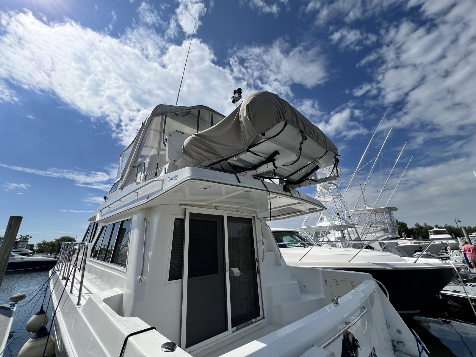 2004 Navigator 4400