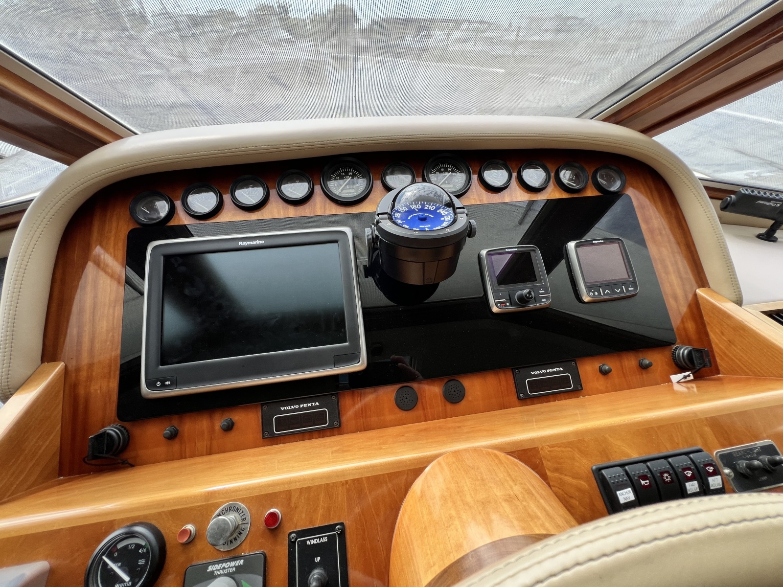 2004 Navigator 4400