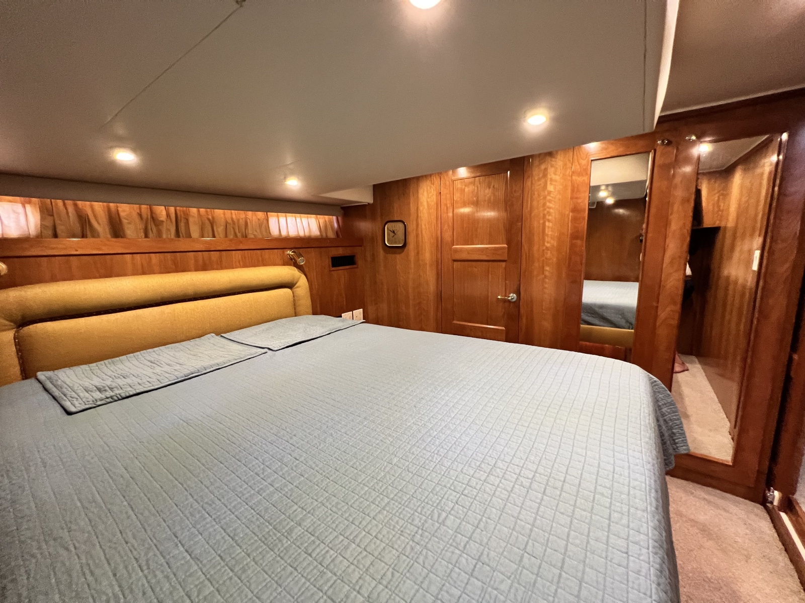 2004 Navigator 4400