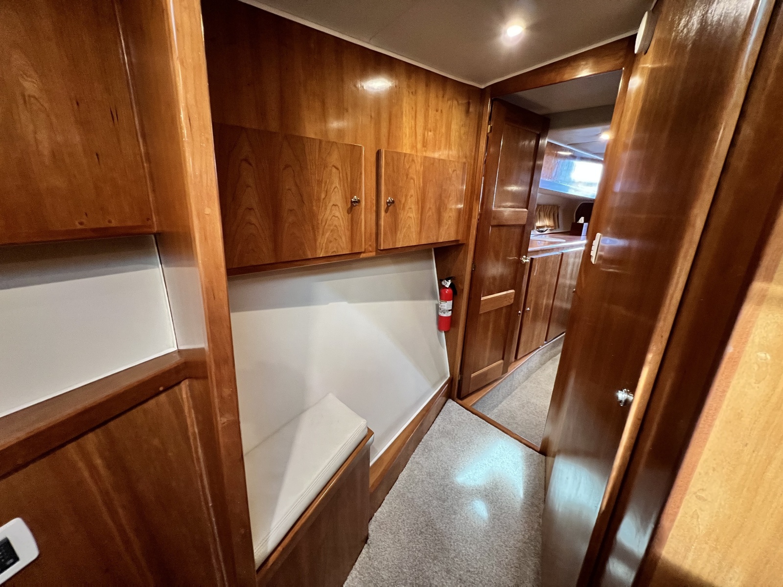 2004 Navigator 4400