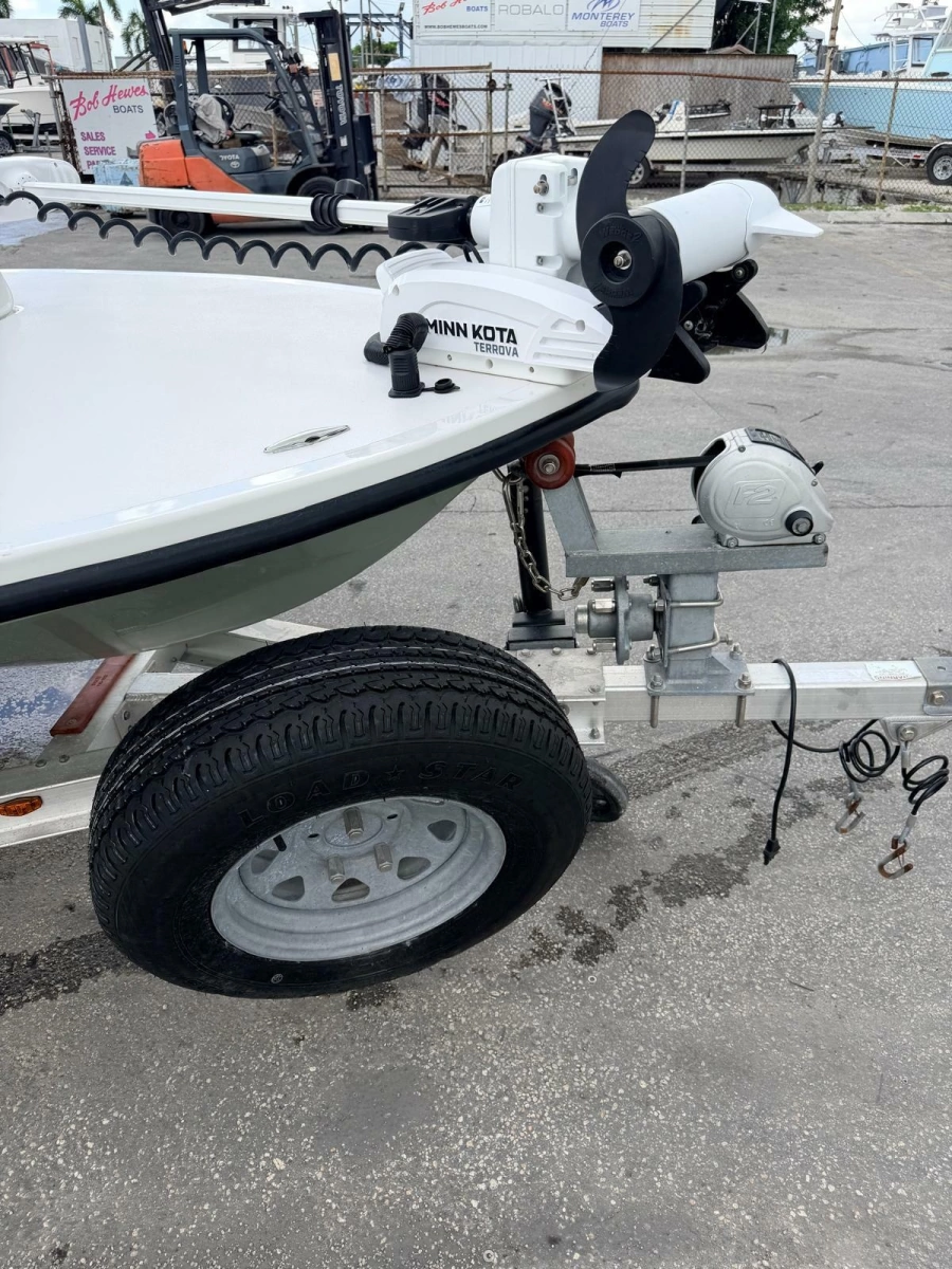 17ft Beavertail Yacht For Sale