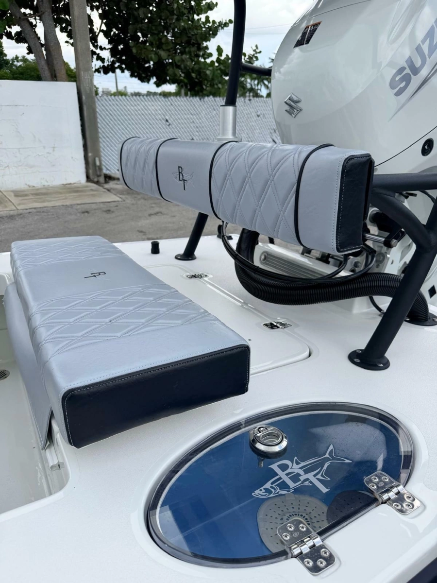17ft Beavertail Yacht For Sale