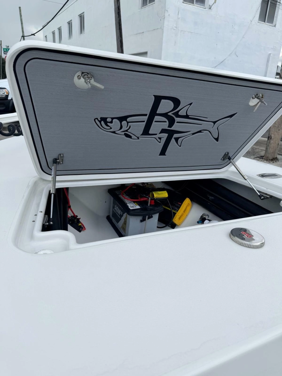 17ft Beavertail Yacht For Sale