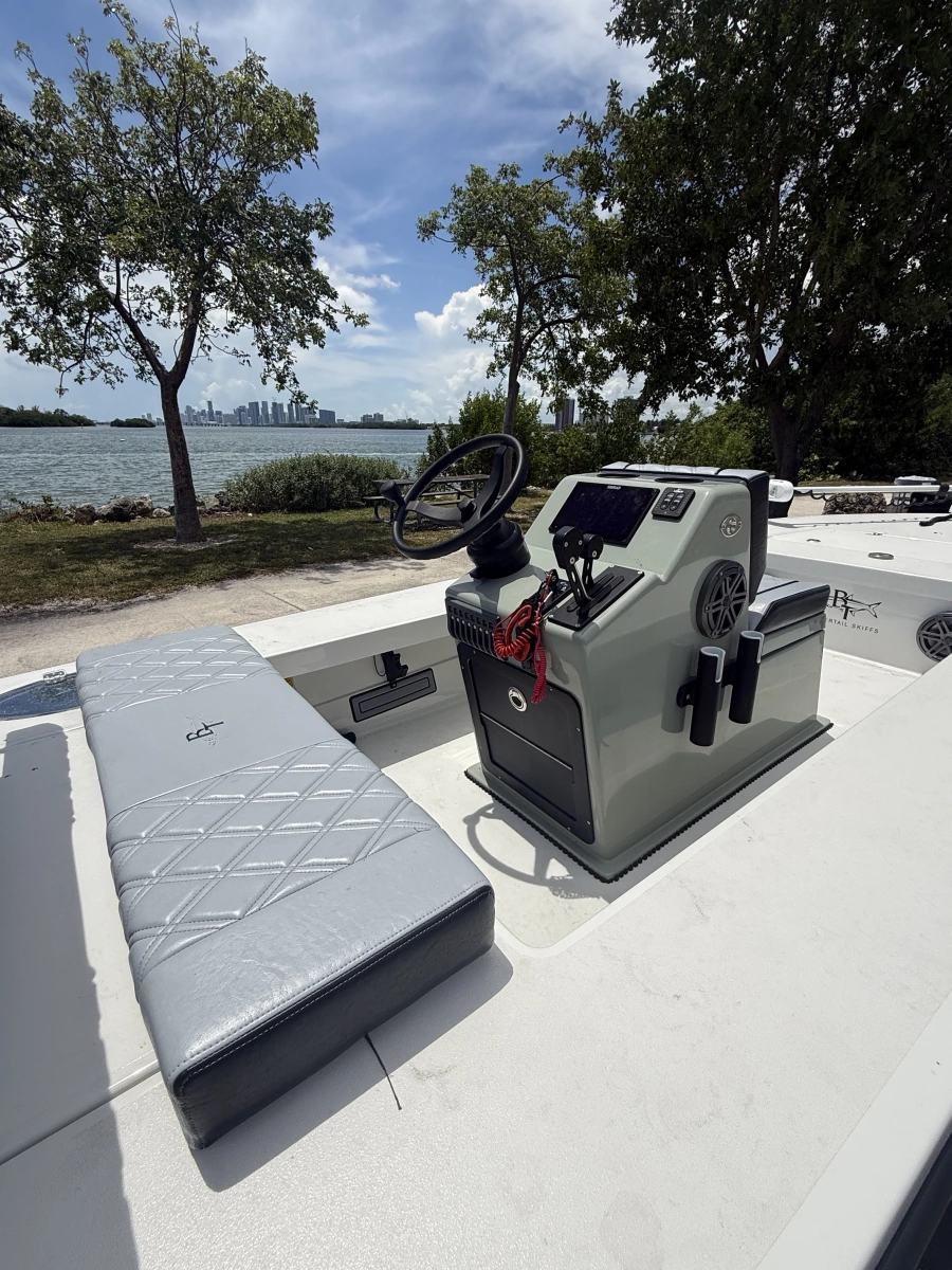 17ft Beavertail Yacht For Sale