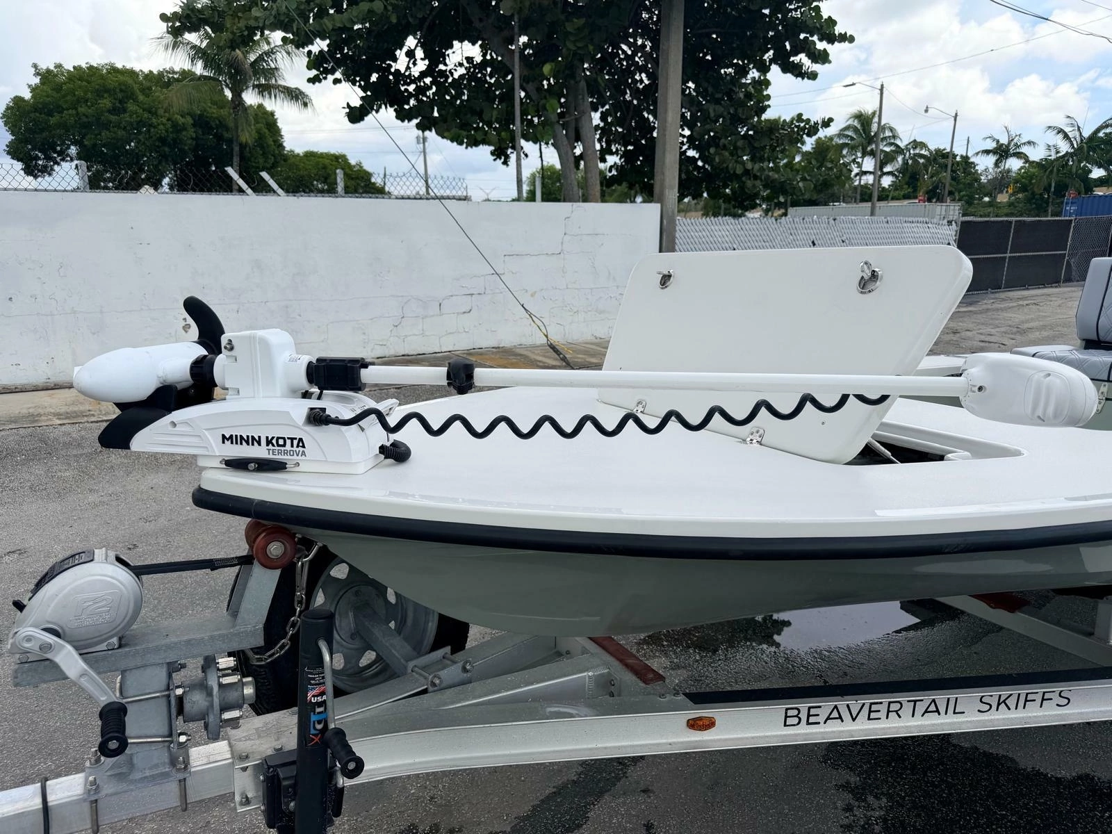 17ft Beavertail Yacht For Sale
