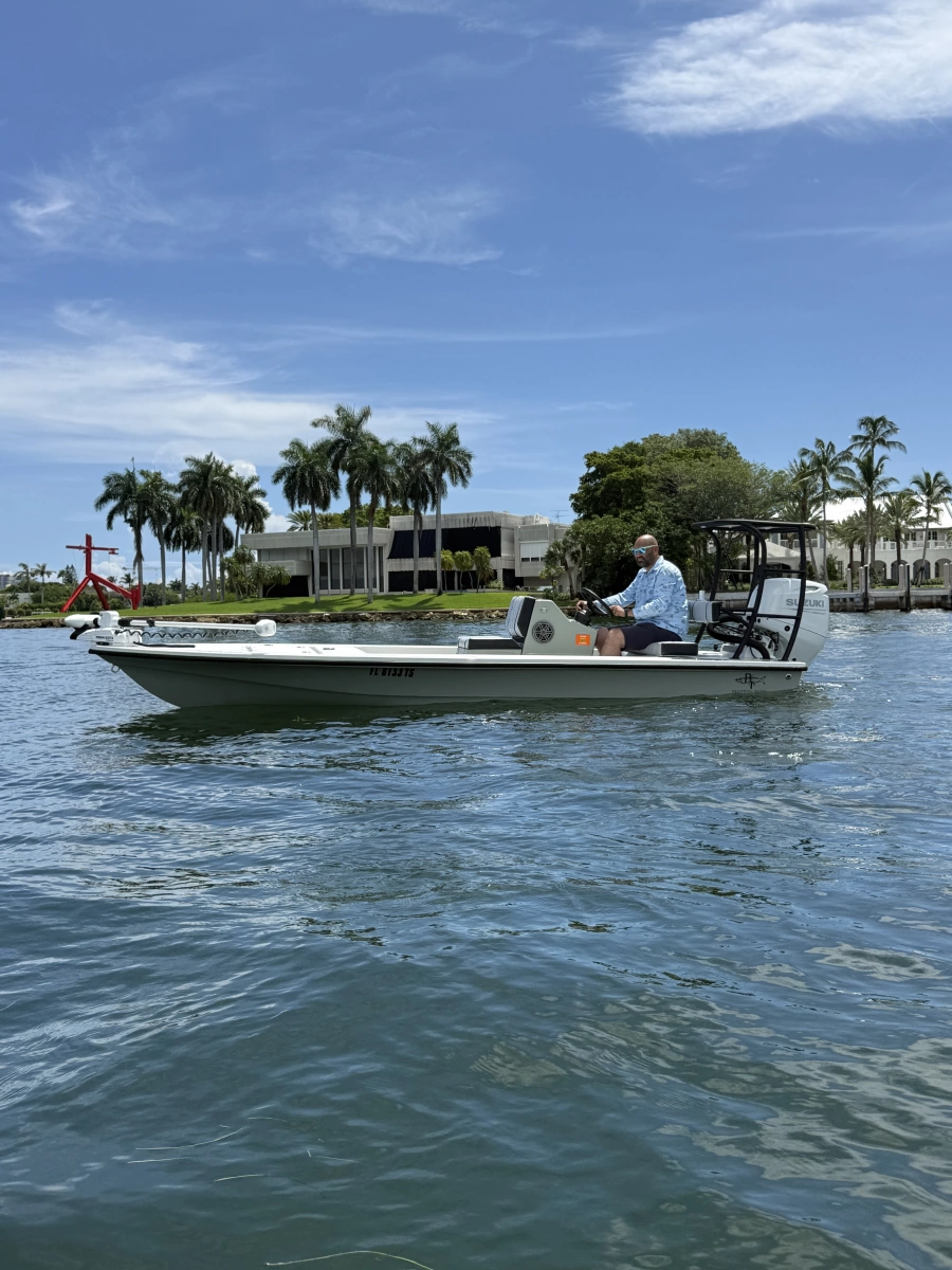 17ft Beavertail Yacht For Sale