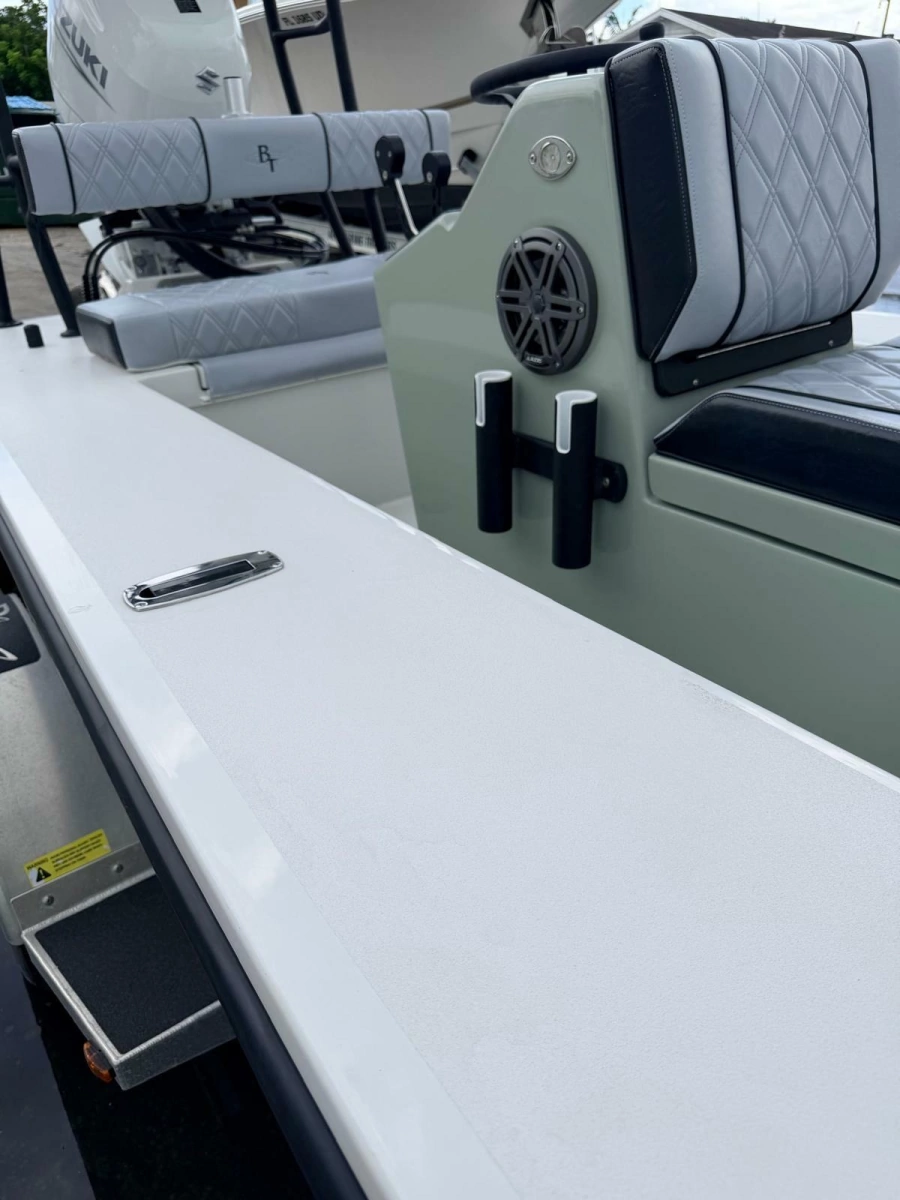 17ft Beavertail Yacht For Sale
