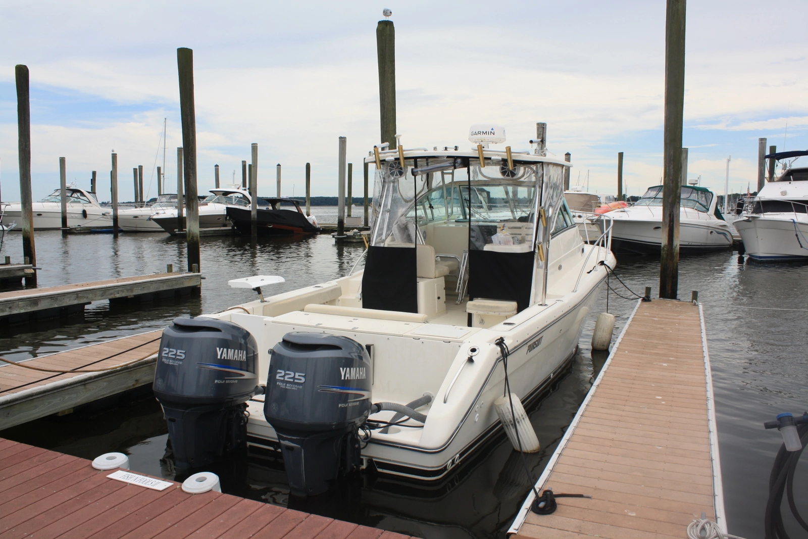 2003 Pursuit 3070 Express