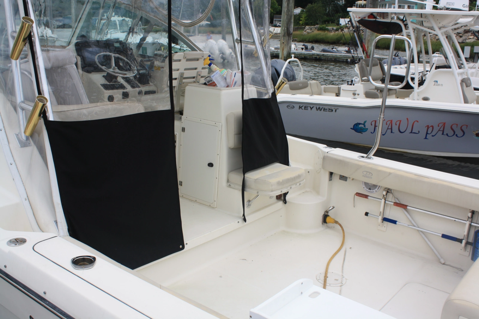 2003 Pursuit 3070 Express