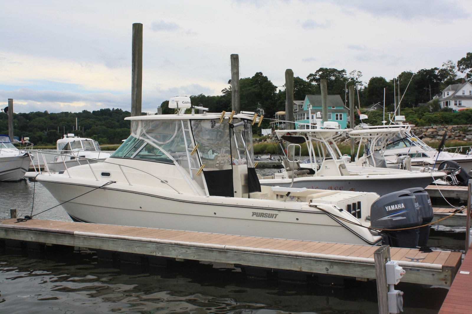 2003 Pursuit 3070 Express