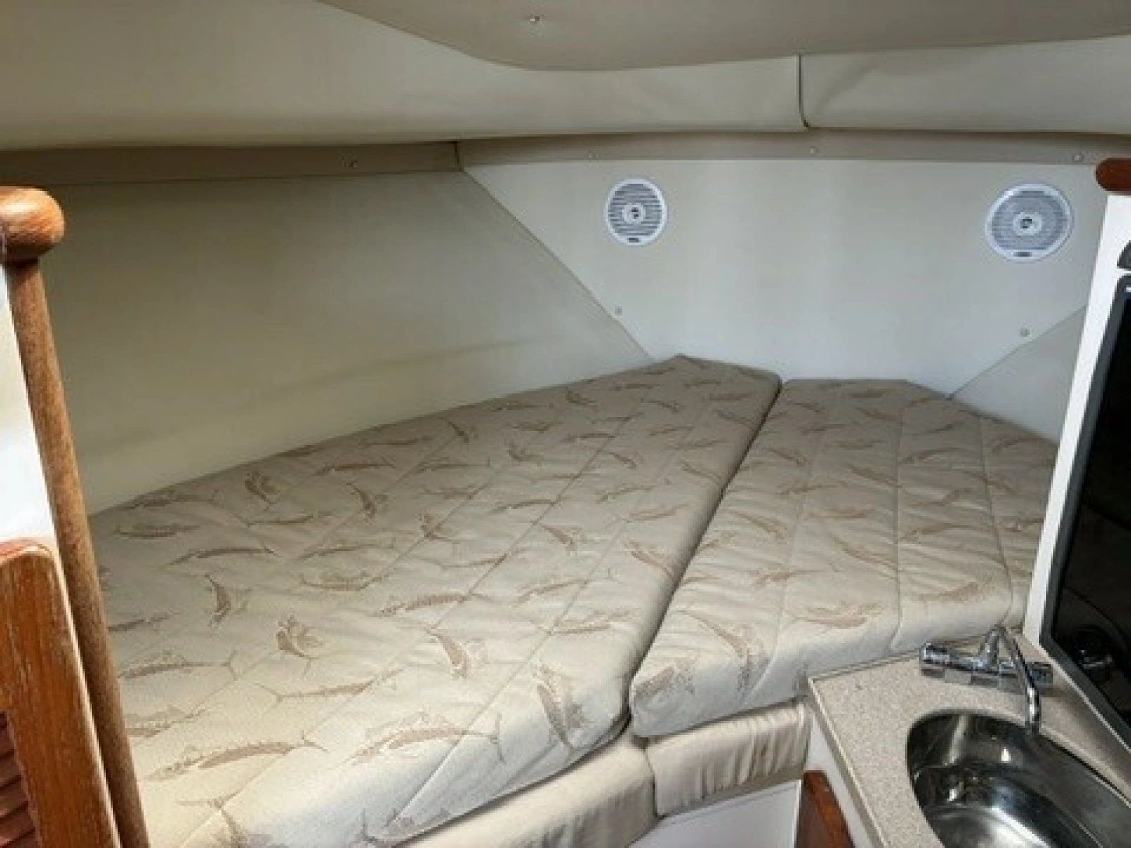 2003 Pursuit 3070 Express