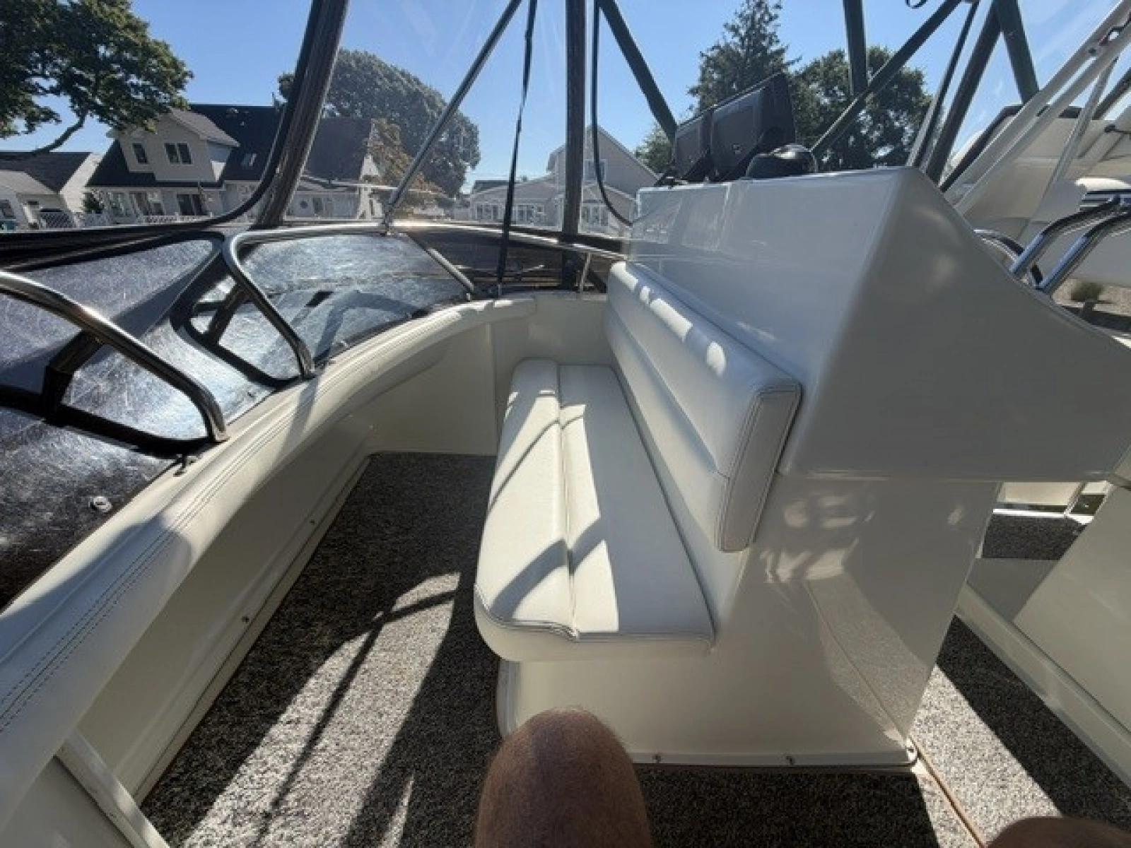Bridge fwd seat