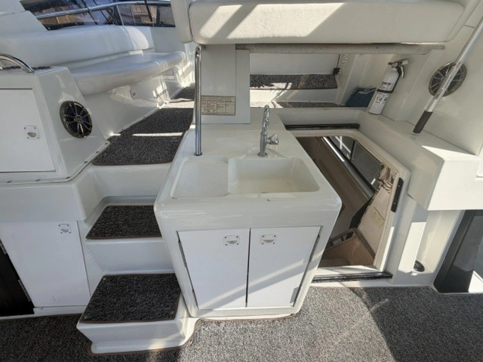 Sundeck wet bar