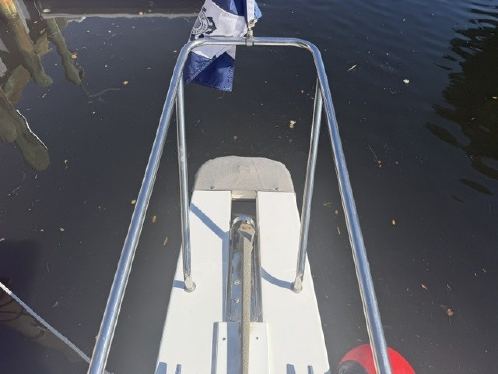 Bow pulpit