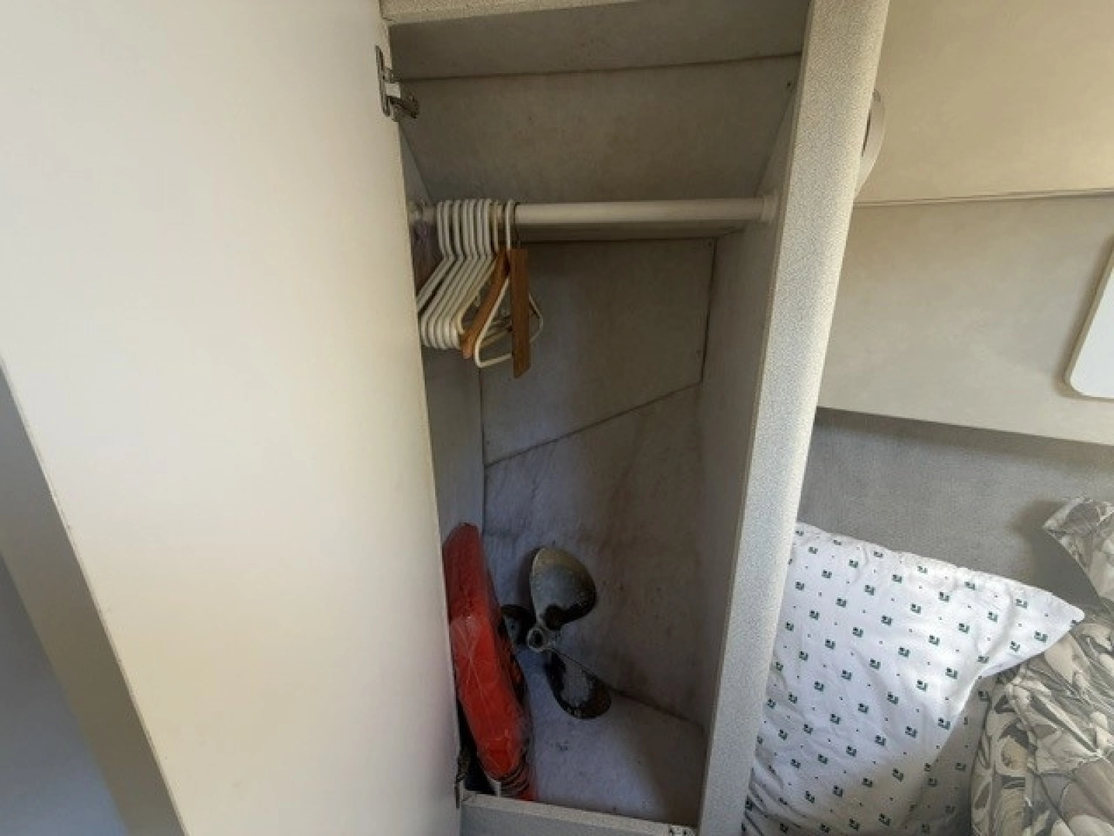 Fwd stateroom port hanging locker