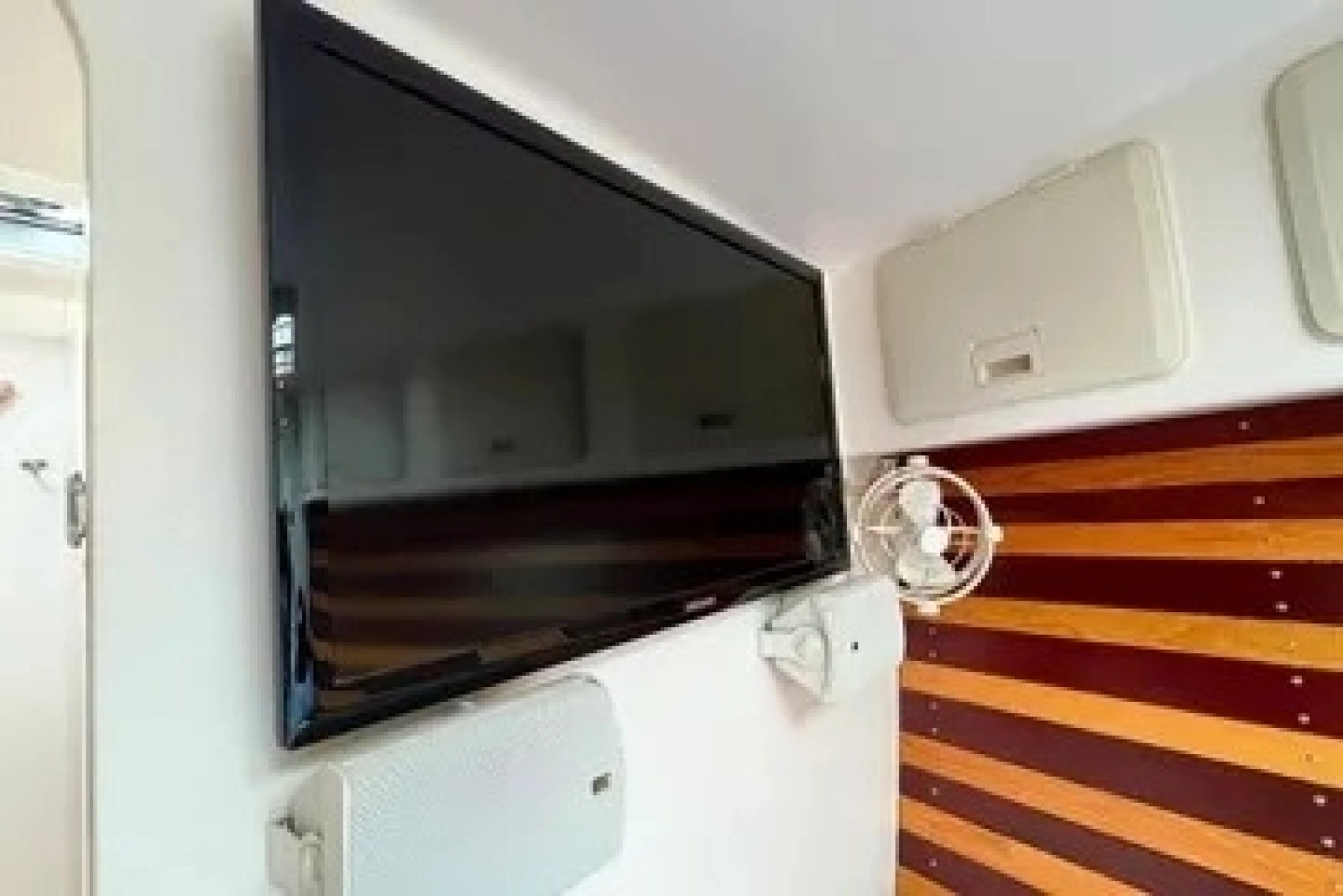 2011 Reliance 44