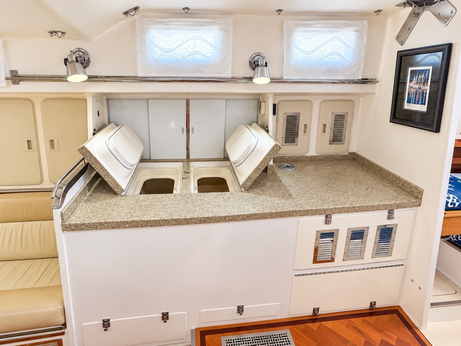 2011 Reliance 44
