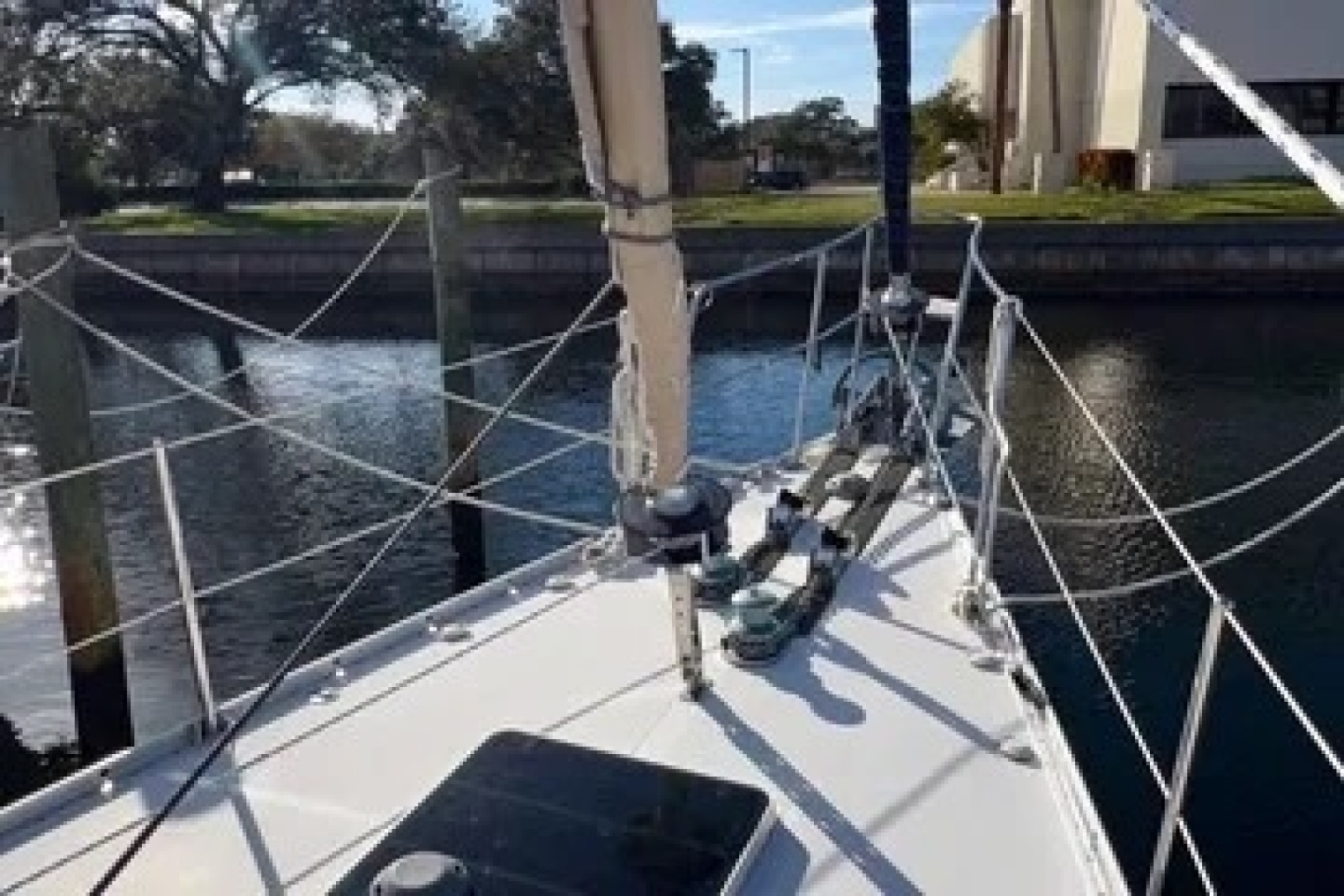2011 Reliance 44