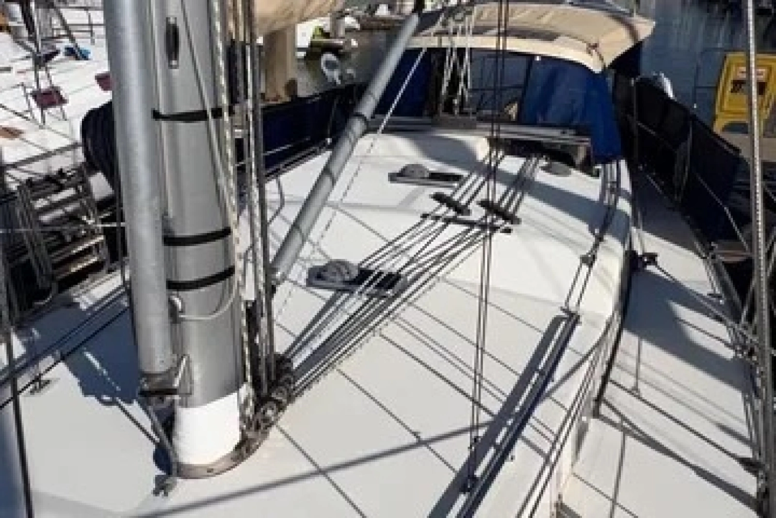 2011 Reliance 44