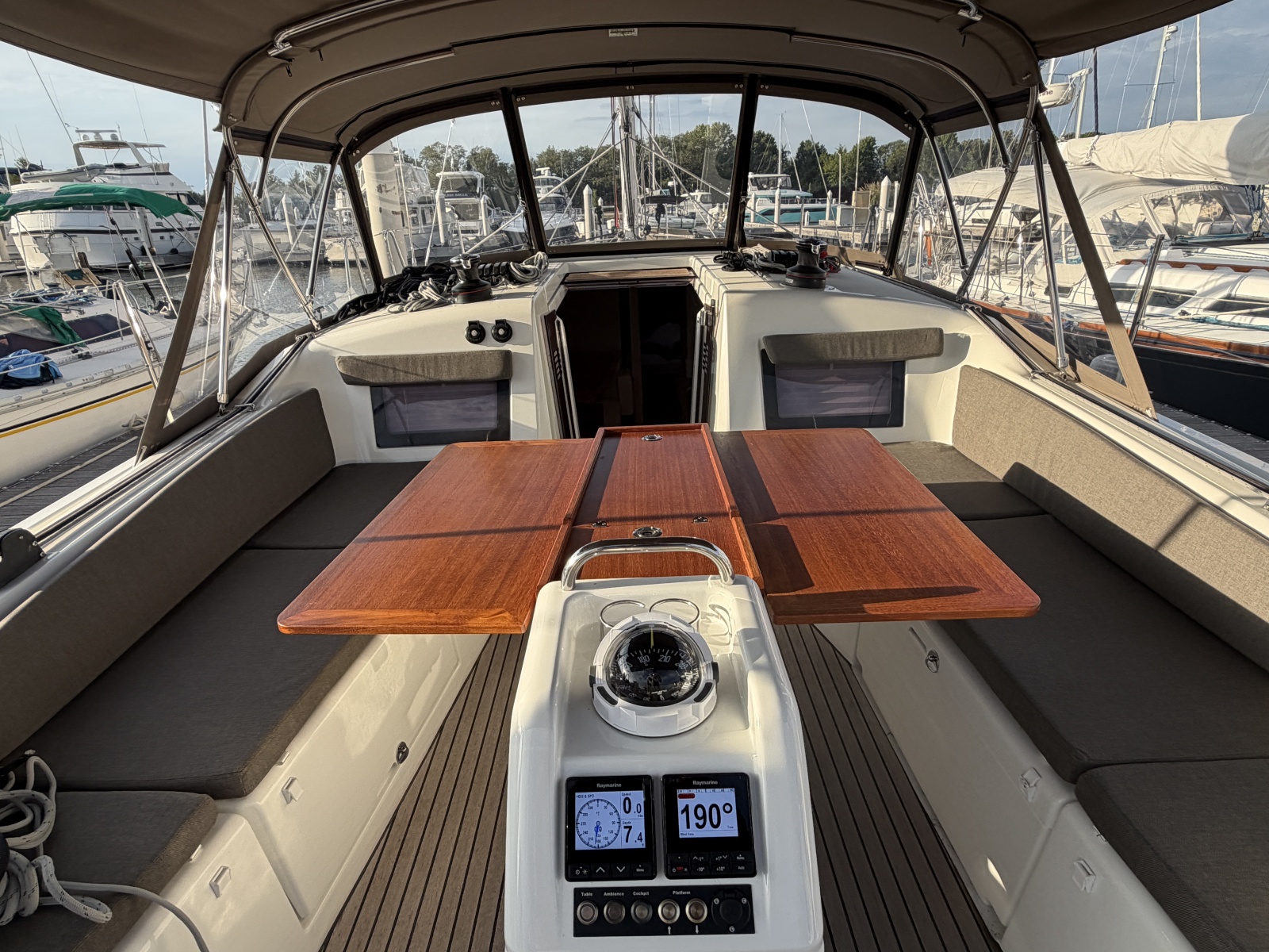 2024 Jeanneau Sun Odyssey 410