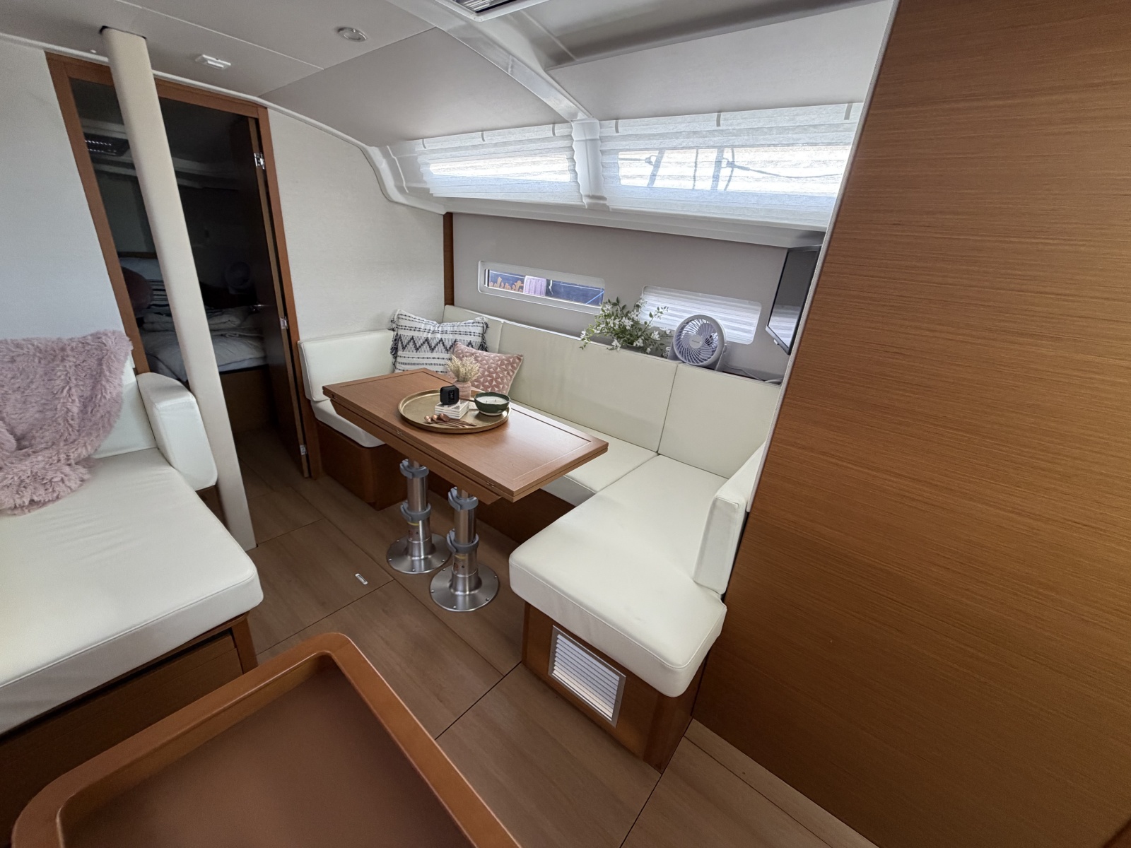 2024 Jeanneau Sun Odyssey 410