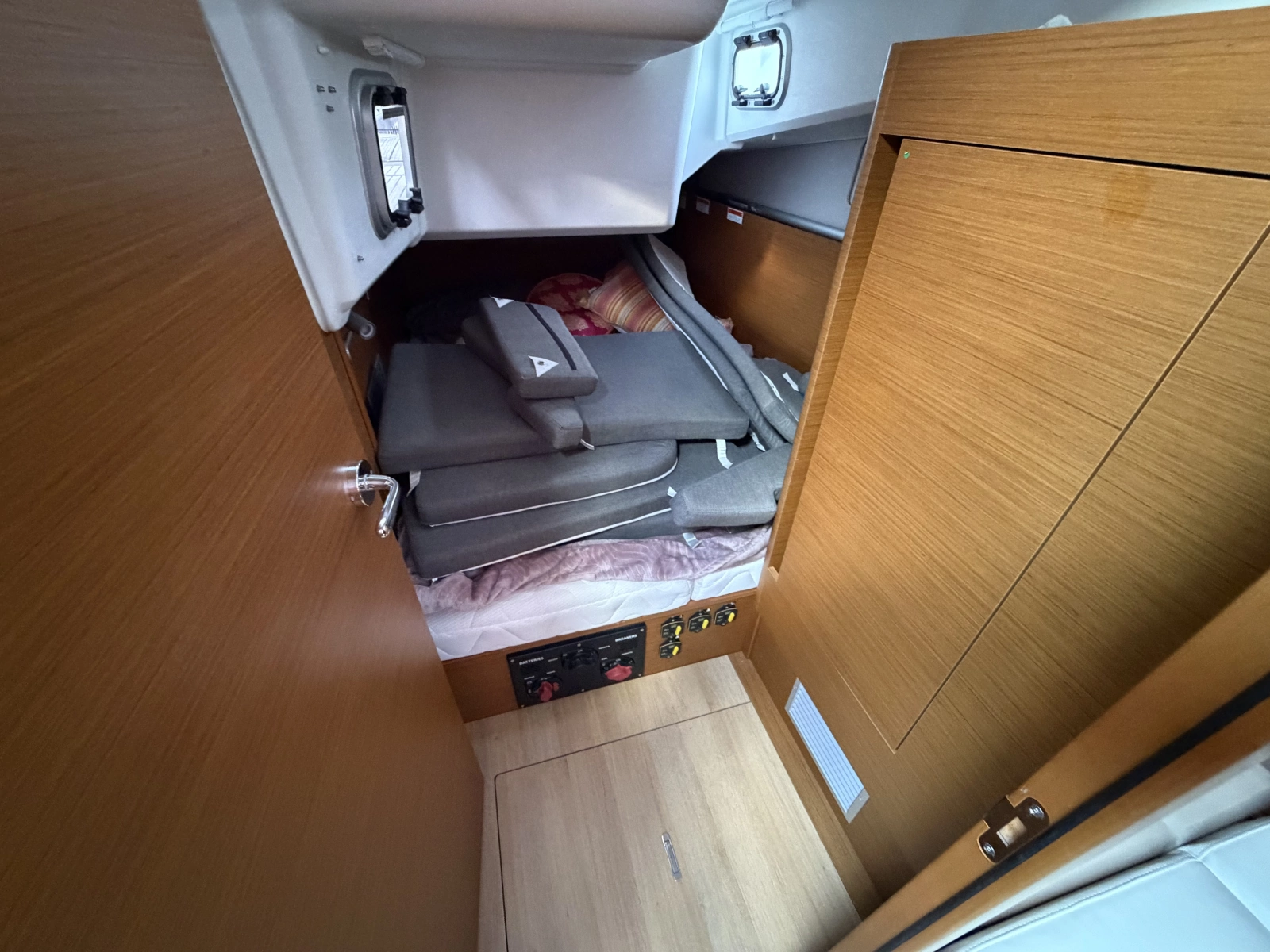 2024 Jeanneau Sun Odyssey 410