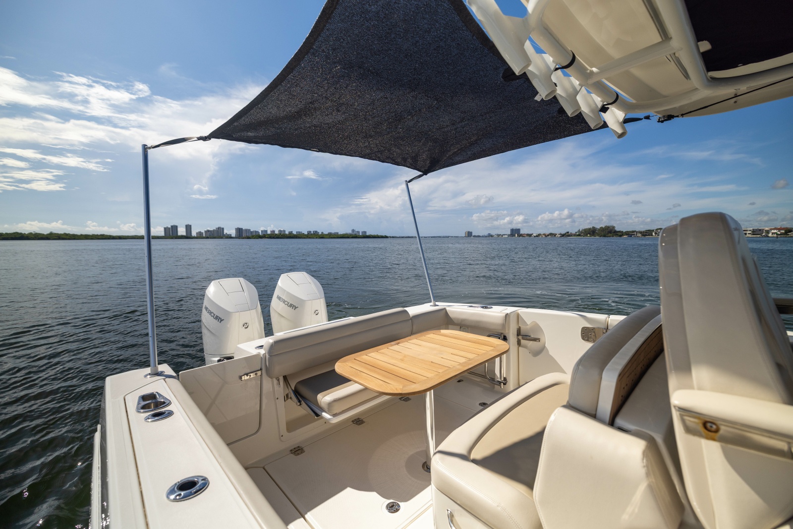 2024 Boston Whaler 330 Outrage