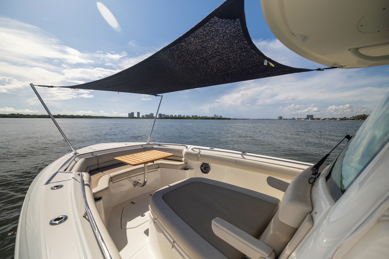 2024 Boston Whaler 330 Outrage